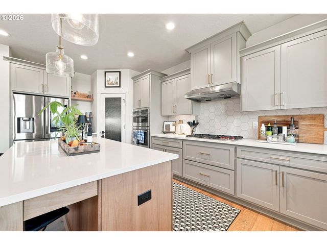 4802 S 12TH Cir, Ridgefield, WA 98642