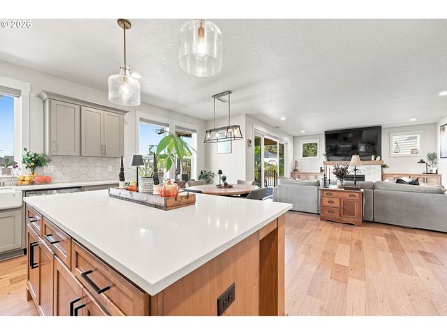 4802 S 12TH Cir, Ridgefield, WA 98642