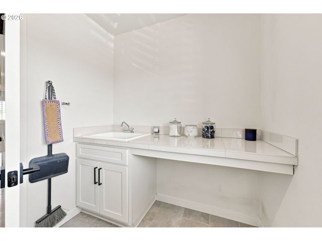 4802 S 12TH Cir, Ridgefield, WA 98642