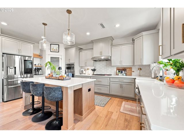 4802 S 12TH Cir, Ridgefield, WA 98642