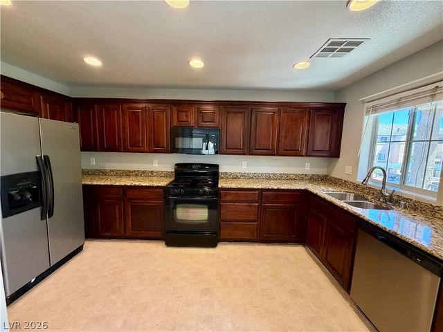 1232 Little Boy Blue Avenue, Las Vegas, NV 89183