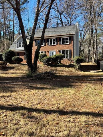 423 Orchards Walk, Stone Mountain, GA 30087