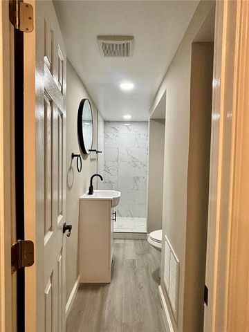 423 Orchards Walk, Stone Mountain, GA 30087