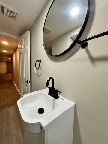 423 Orchards Walk, Stone Mountain, GA 30087