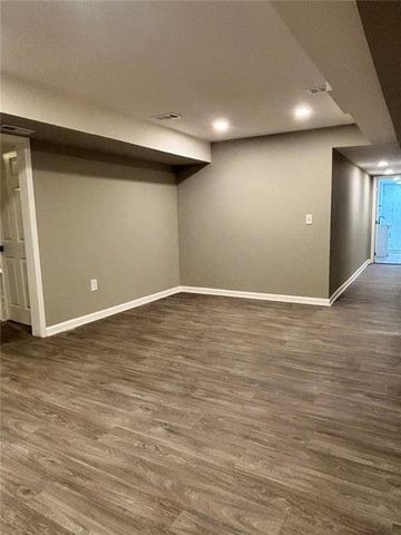 423 Orchards Walk, Stone Mountain, GA 30087