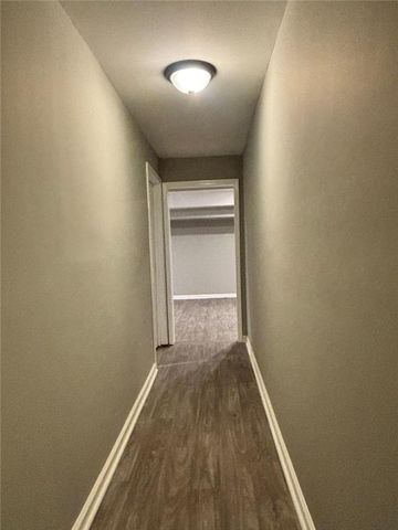 423 Orchards Walk, Stone Mountain, GA 30087