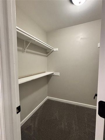 423 Orchards Walk, Stone Mountain, GA 30087