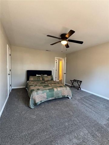 423 Orchards Walk, Stone Mountain, GA 30087