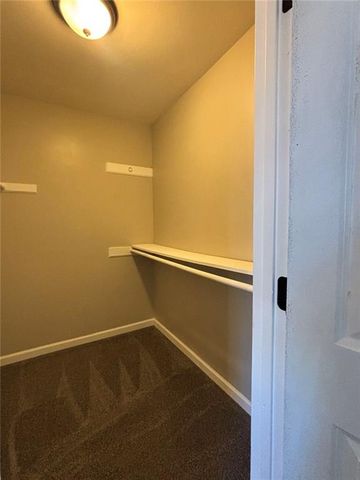 423 Orchards Walk, Stone Mountain, GA 30087