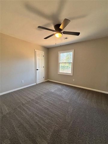 423 Orchards Walk, Stone Mountain, GA 30087