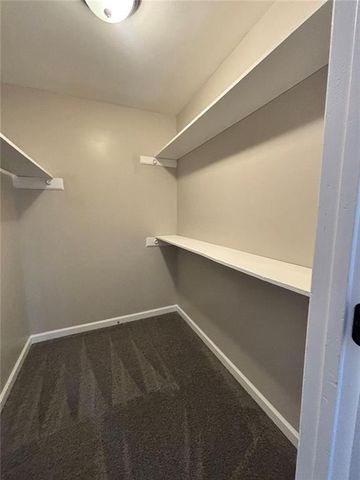 423 Orchards Walk, Stone Mountain, GA 30087