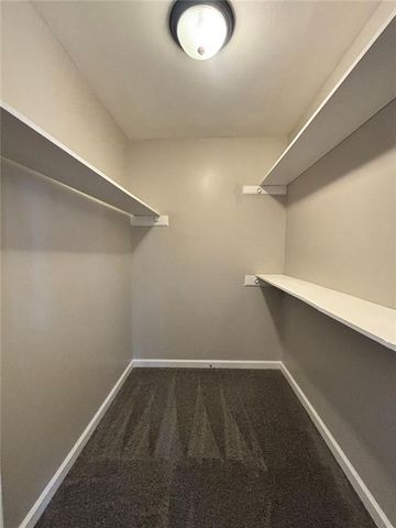 423 Orchards Walk, Stone Mountain, GA 30087