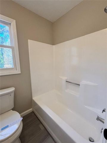 423 Orchards Walk, Stone Mountain, GA 30087