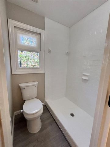 423 Orchards Walk, Stone Mountain, GA 30087