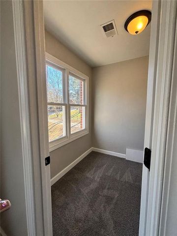 423 Orchards Walk, Stone Mountain, GA 30087