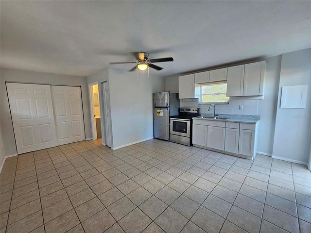 2403 21ST AVENUE W, Bradenton, FL 34205