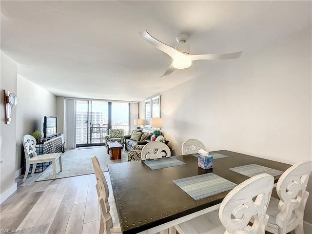 380 Seaview CT # 11709, Marco Island, FL 34145