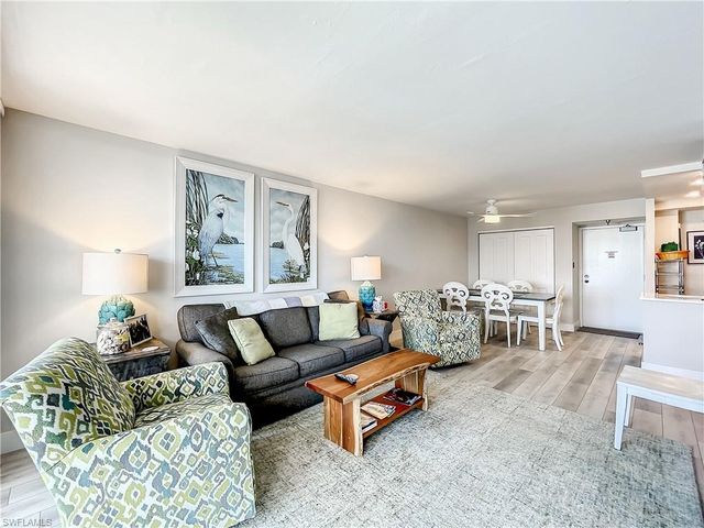 380 Seaview CT # 11709, Marco Island, FL 34145