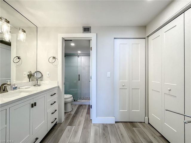 380 Seaview CT # 11709, Marco Island, FL 34145