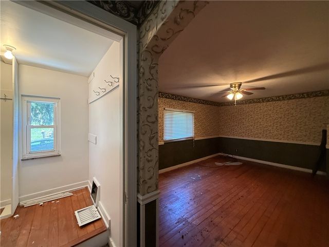 111 Robin St, N Versailles, PA 15137