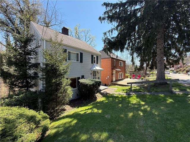 111 Robin St, N Versailles, PA 15137