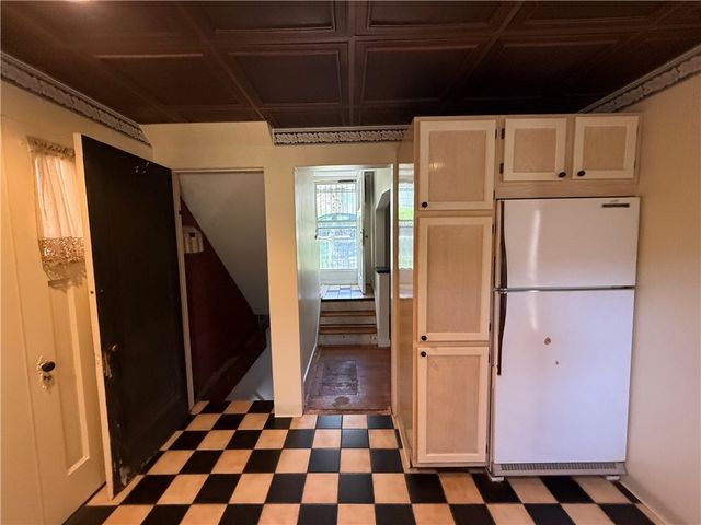 111 Robin St, N Versailles, PA 15137