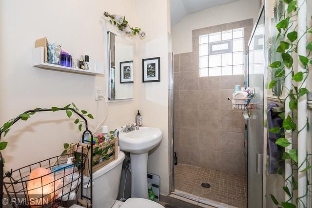 2727 Harriet Avenue, Minneapolis, MN 55408