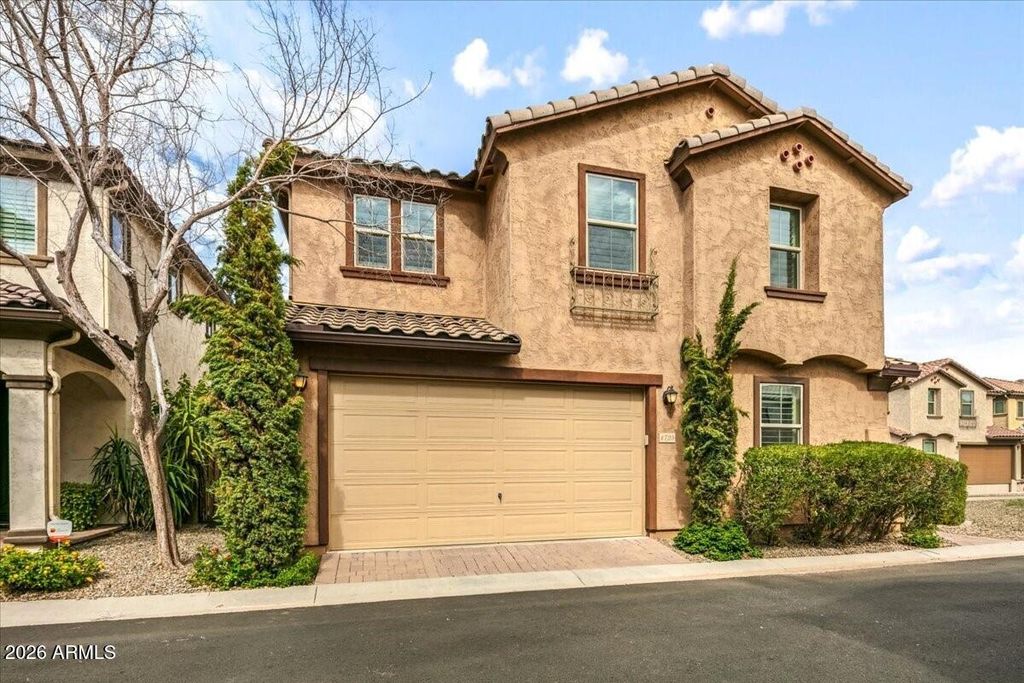 4725 E TIERRA BUENA Lane, Phoenix, AZ 85032