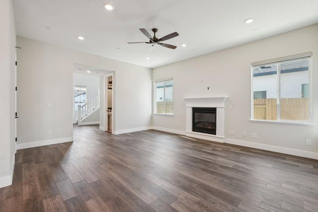 9048 Whitefish Way, Roseville, CA 95747