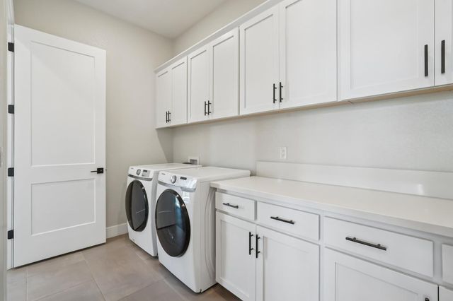 9048 Whitefish Way, Roseville, CA 95747