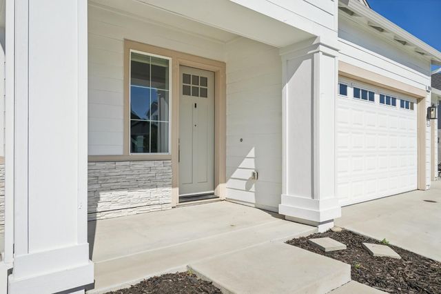 9048 Whitefish Way, Roseville, CA 95747