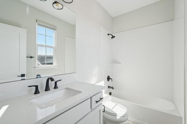 9048 Whitefish Way, Roseville, CA 95747