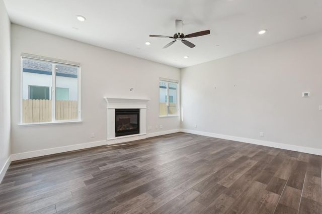 9048 Whitefish Way, Roseville, CA 95747