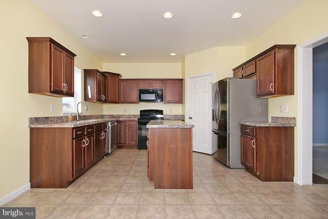 147 STATION CORNER DR, Annville, PA 17003