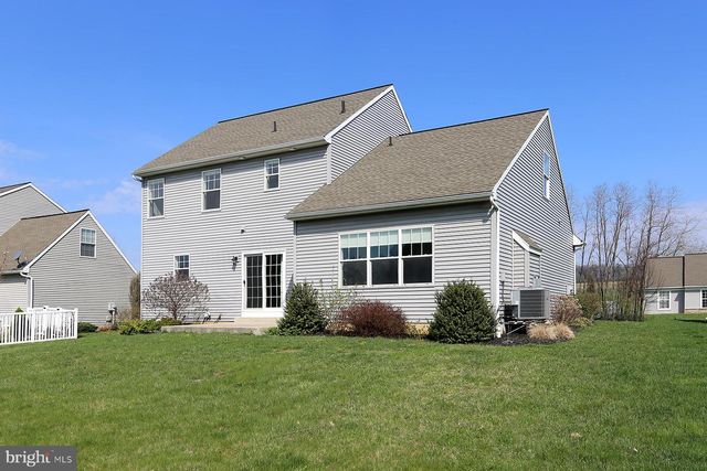 147 STATION CORNER DR, Annville, PA 17003