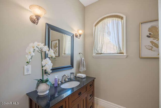 421 Whitegate Road, Newbury Park, CA 91320