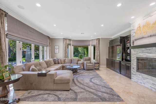 421 Whitegate Road, Newbury Park, CA 91320