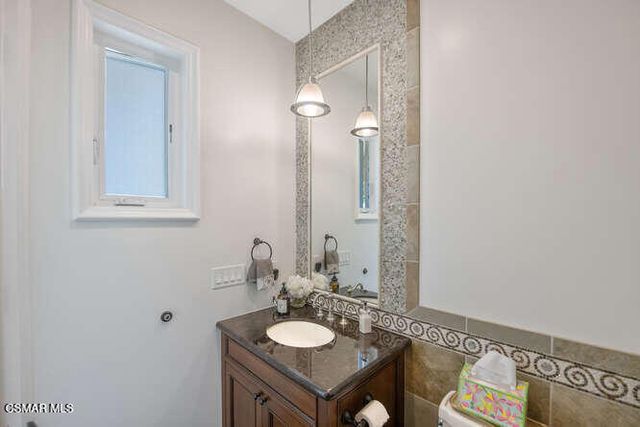 421 Whitegate Road, Newbury Park, CA 91320
