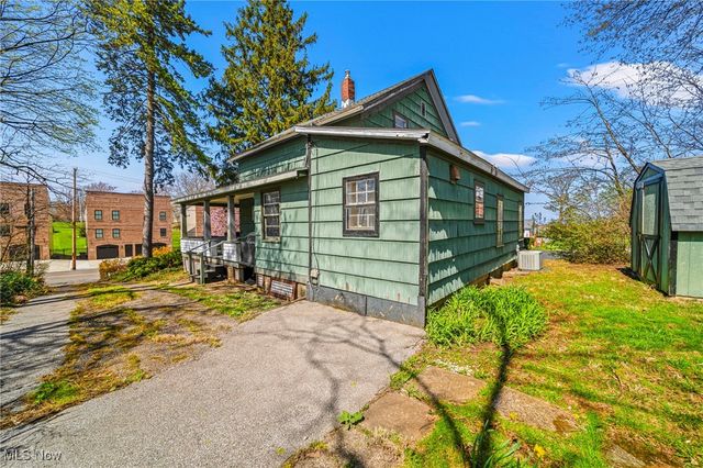 1420 Bridge Street, Ashtabula, OH 44004