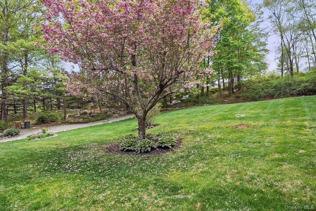 304 Church Road, Putnam Valley, NY 10579
