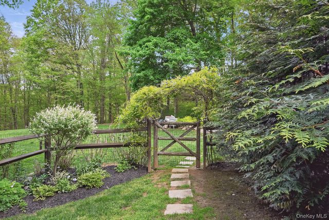 304 Church Road, Putnam Valley, NY 10579