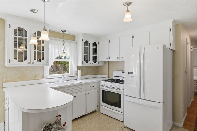 7 Joseph Ave, Westfield, MA 01085
