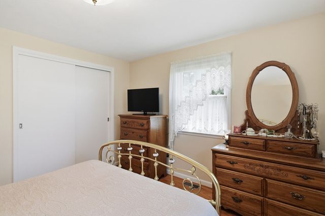 7 Joseph Ave, Westfield, MA 01085