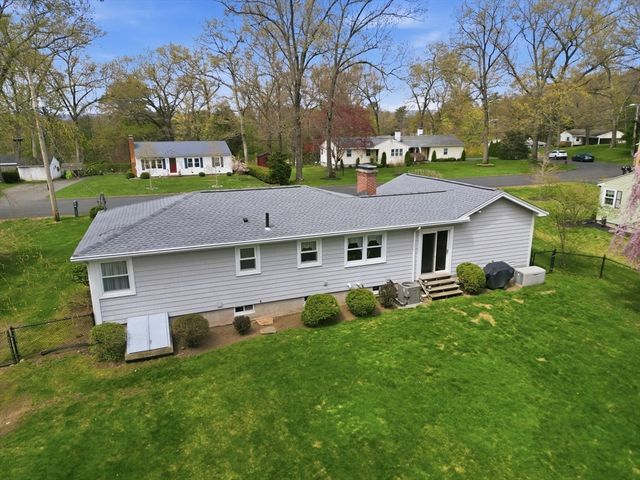 7 Joseph Ave, Westfield, MA 01085