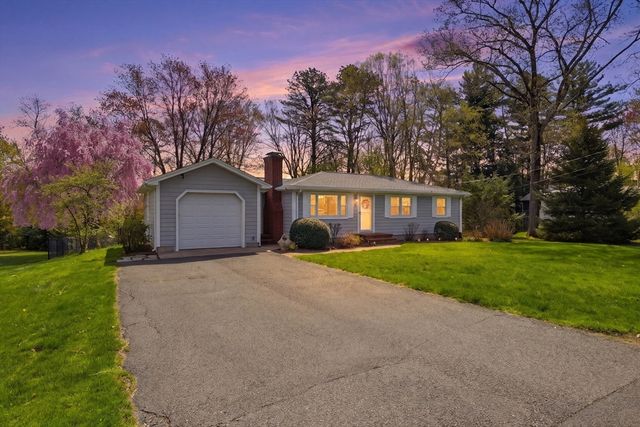 7 Joseph Ave, Westfield, MA 01085