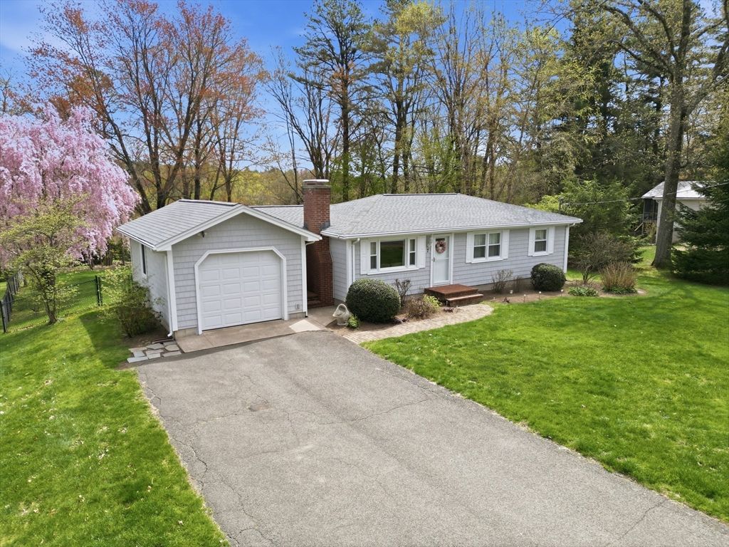 7 Joseph Ave, Westfield, MA 01085