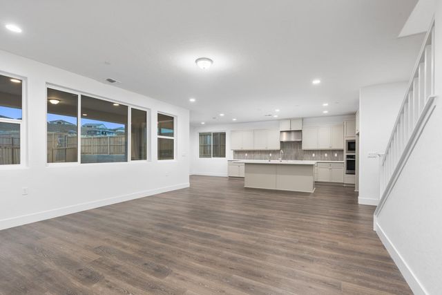 7945 Sierra Court, Friant, CA 93626
