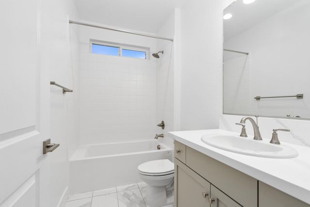 7945 Sierra Court, Friant, CA 93626