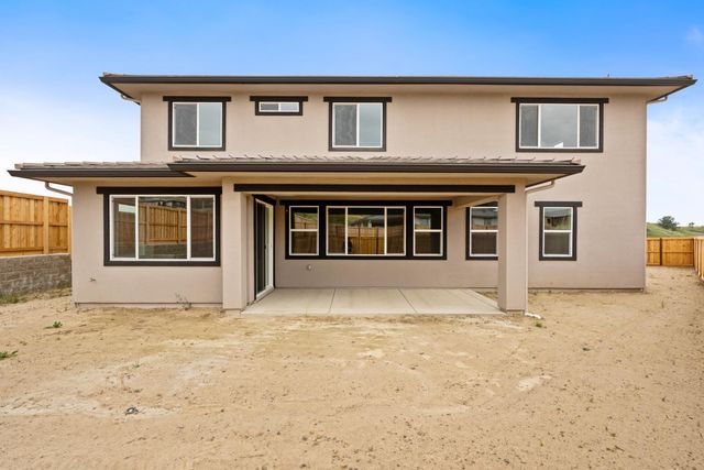 7945 Sierra Court, Friant, CA 93626