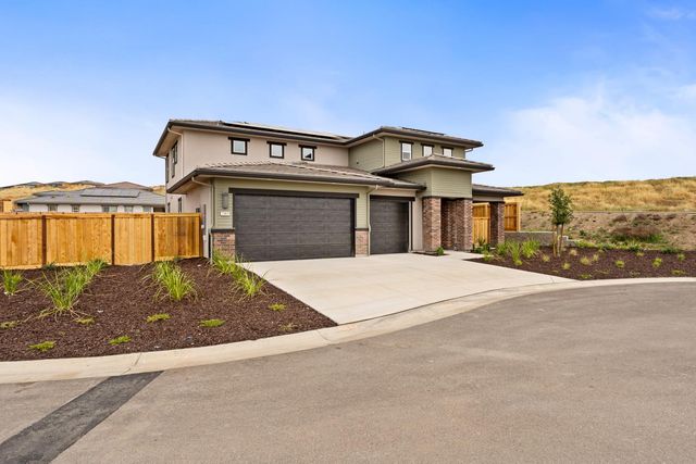 7945 Sierra Court, Friant, CA 93626